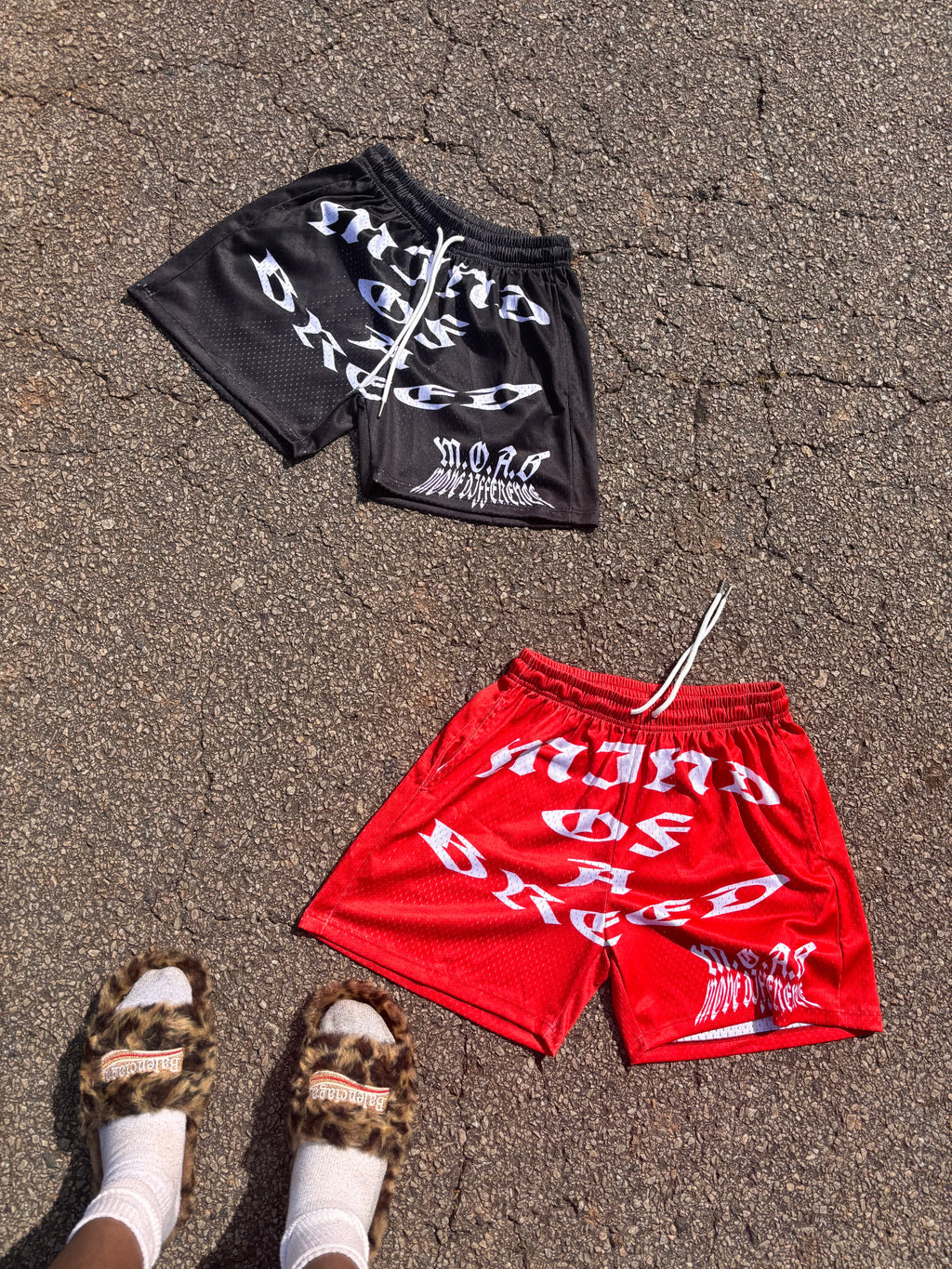M.O.A.B MESH SHORTS RED