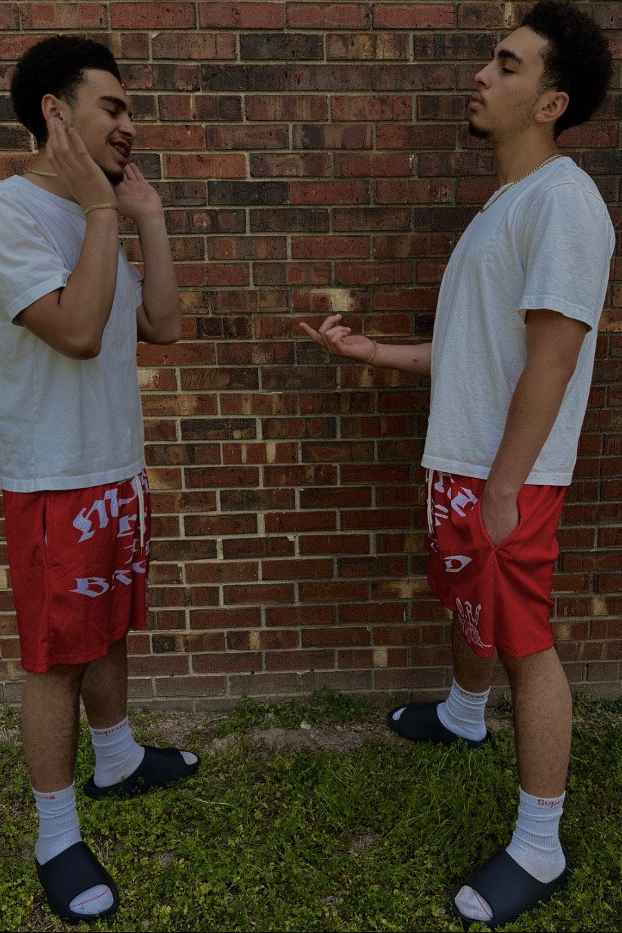 M.O.A.B MESH SHORTS RED
